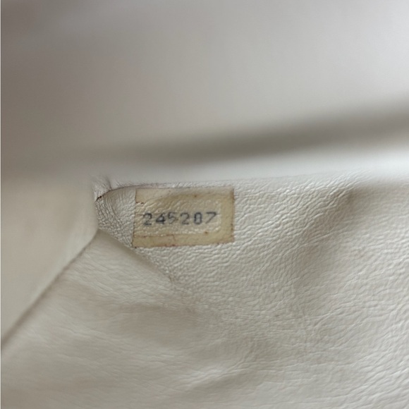 Chanel single flap lambskin beige square chain bag - Picture 16 of 16